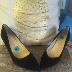 Ivanka Trump size 8 black stilettos